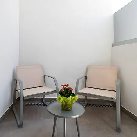 Moonlight Bed & Breakfast